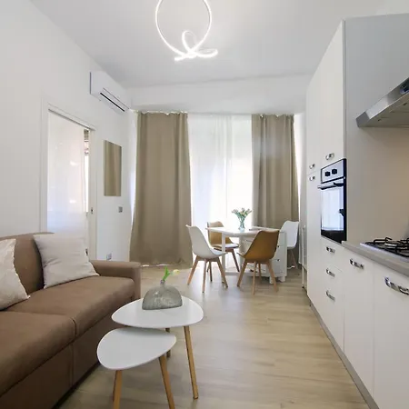 New Above Metro A Lucio Sestio Appartement *