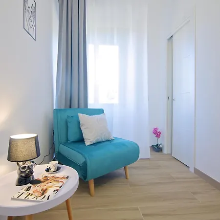 New Above Metro A Lucio Sestio Rome