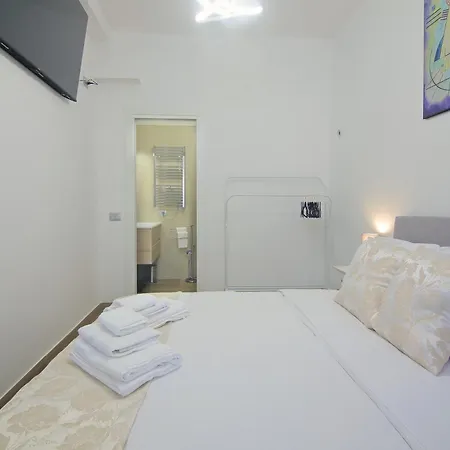 New Above Metro A Lucio Sestio Appartement